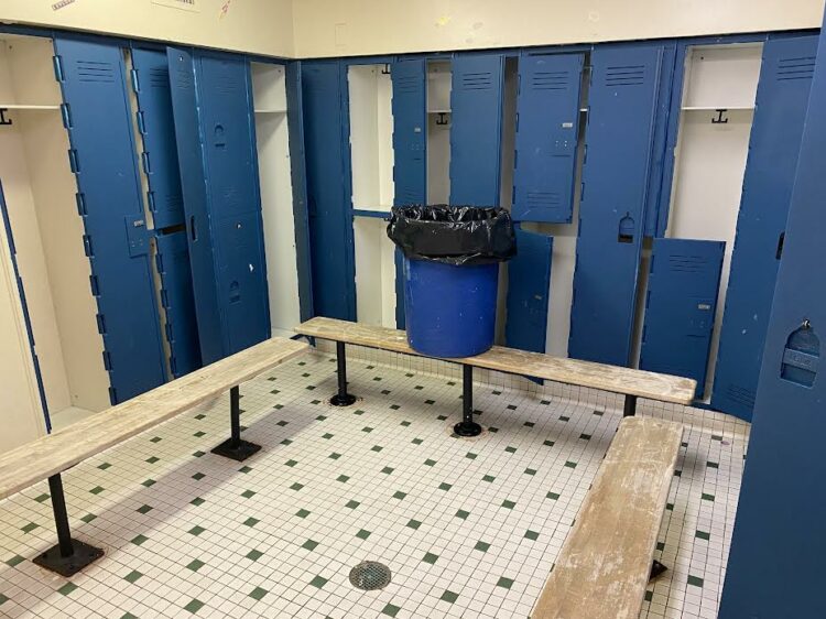 THE MEN’S LOCKEROOM at the Don Nash CommunityCenter in South Shore is outdated with aging lockers. (Photo by Erick Johnson)