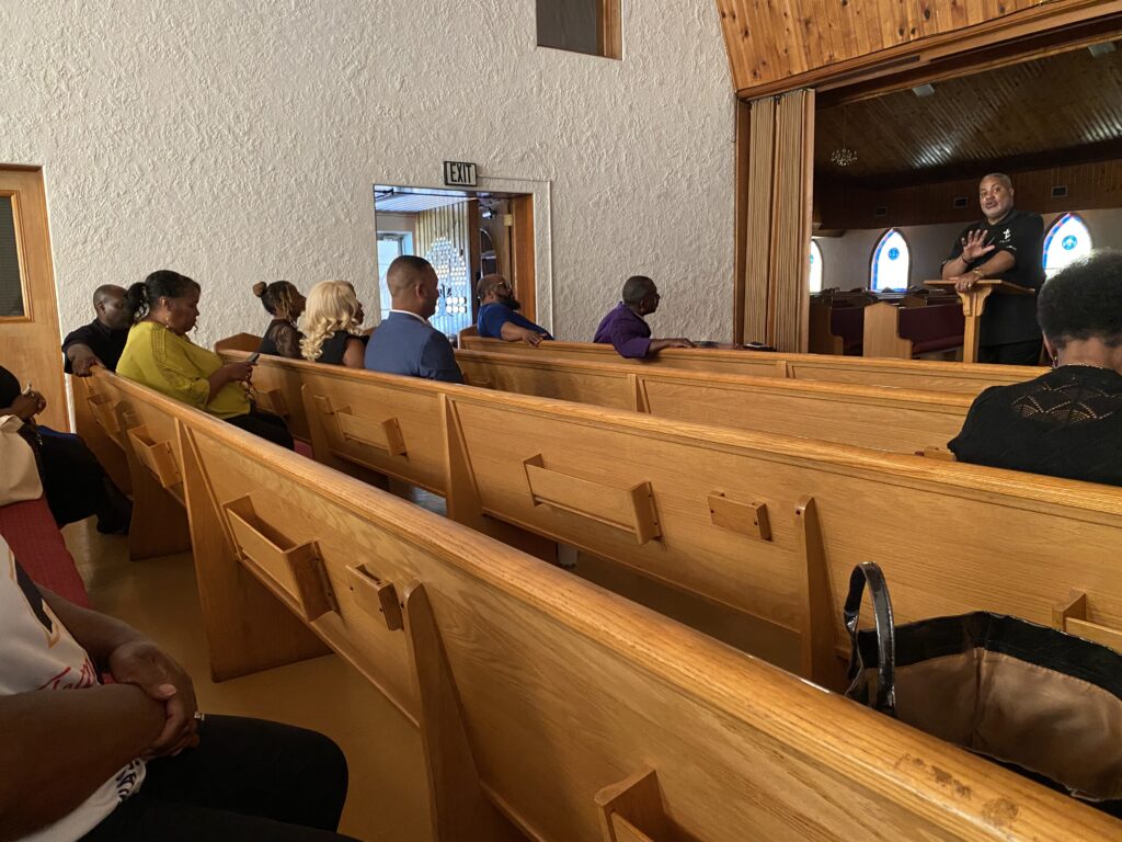 Gary churches hold Sunday services in the dark