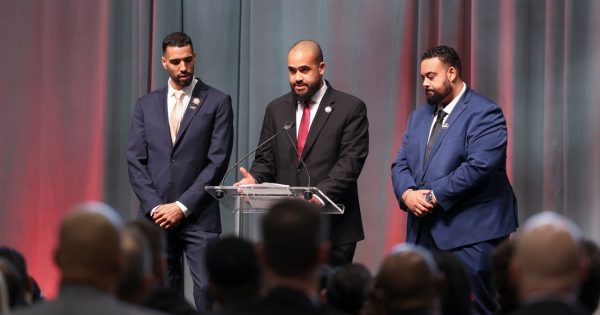 Stacey King's sons, Garrett, Erick and Brandon, remember their father as a devoted parent who never took his time with the Bulls or Chicago fans for granted. (Photos courtesy of Chicago Bulls)